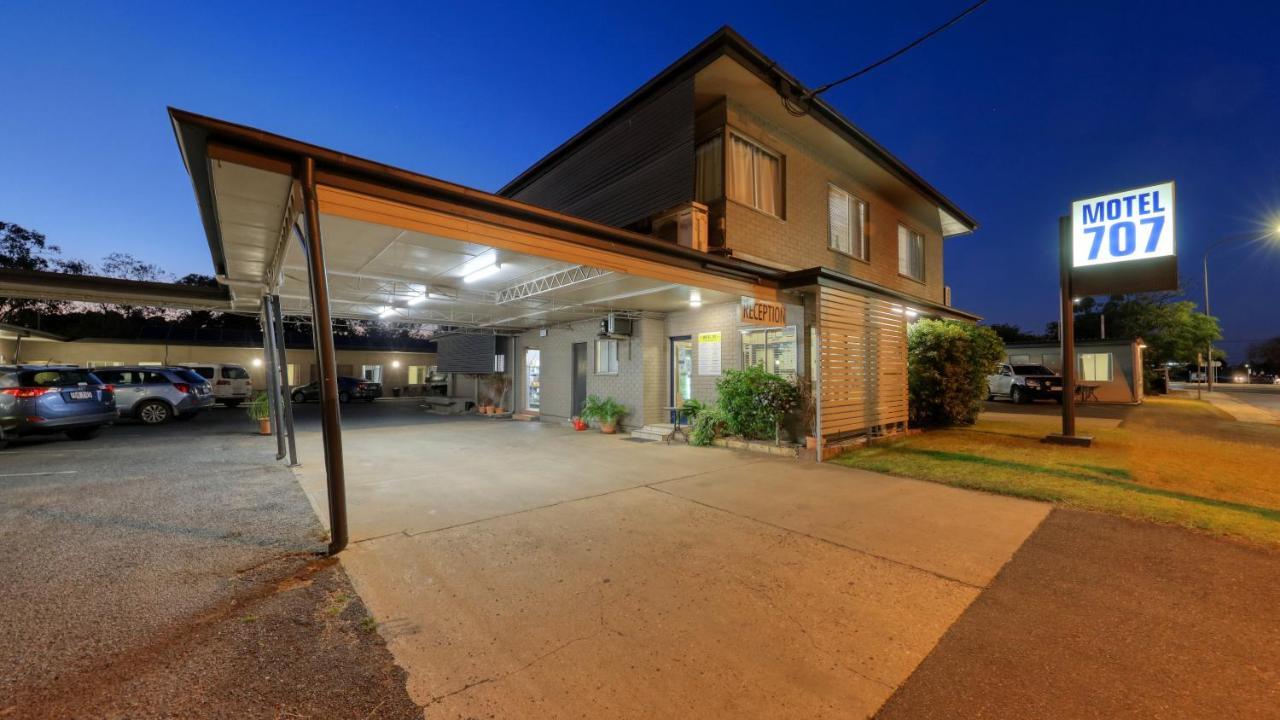 Motel 707 Emerald Ngoại thất bức ảnh