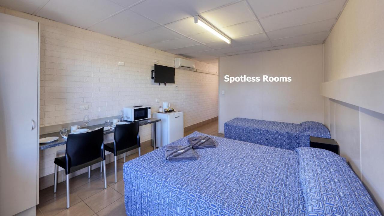 Motel 707 Emerald Ngoại thất bức ảnh
